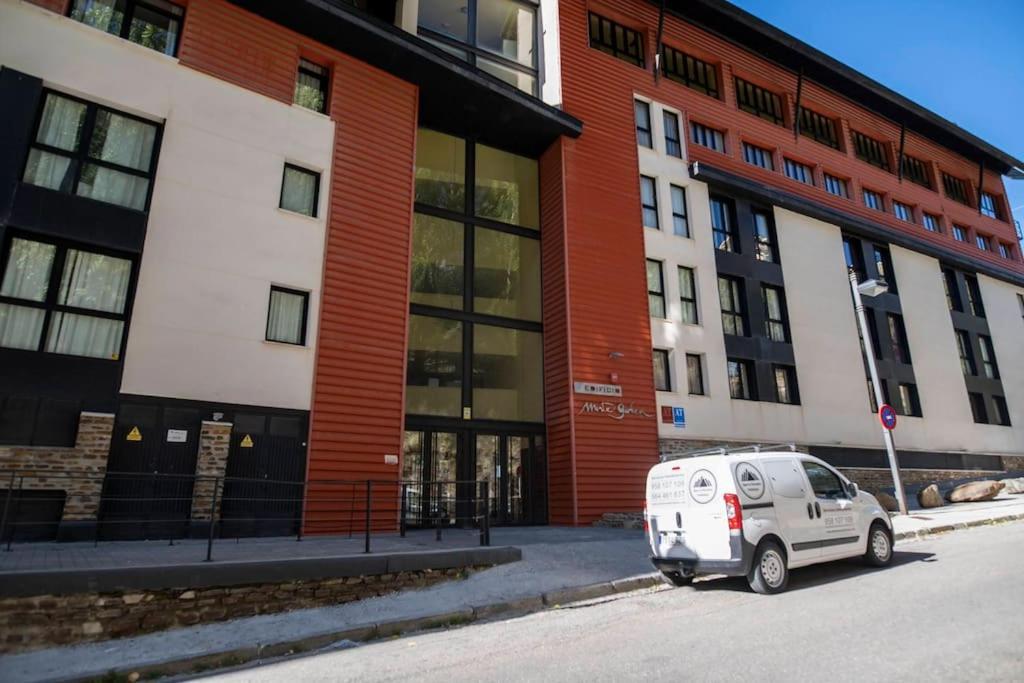 Holidays, Estudio Jara, Gorbea 2 Pax